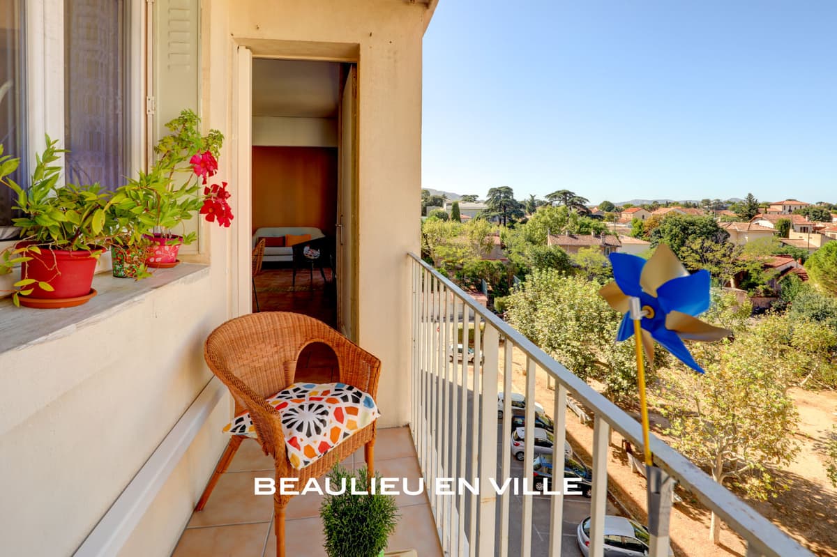 EXCLUSIVITE - SAINT JULIEN - T3 TRAVERSANT EST-OUEST - 59 M2 - 150 000€