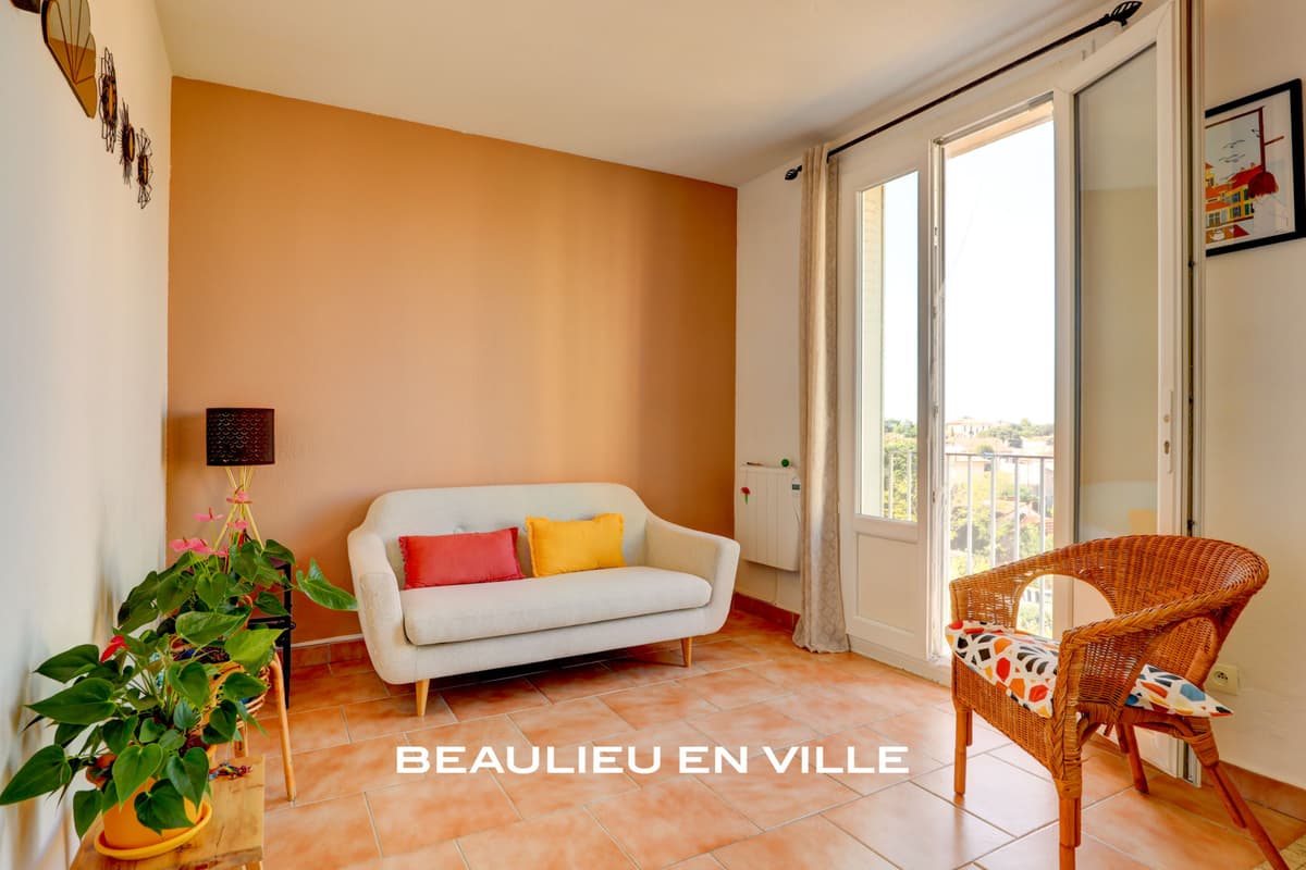 EXCLUSIVITE - SAINT JULIEN - T3 TRAVERSANT EST-OUEST - 59 M2 - 150 000€ - 2