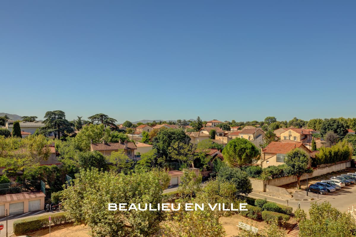 EXCLUSIVITE - SAINT JULIEN - T3 TRAVERSANT EST-OUEST - 59 M2 - 150 000€ - 1