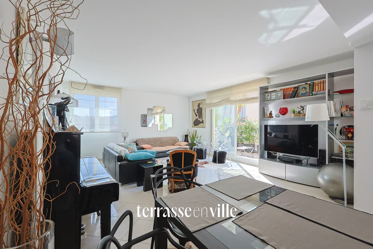 EXCLUSIVITE - PARADIS MERMOZ - T4 - 103M2 - TERRASSE- BOX FERME - 590 000€ - 5