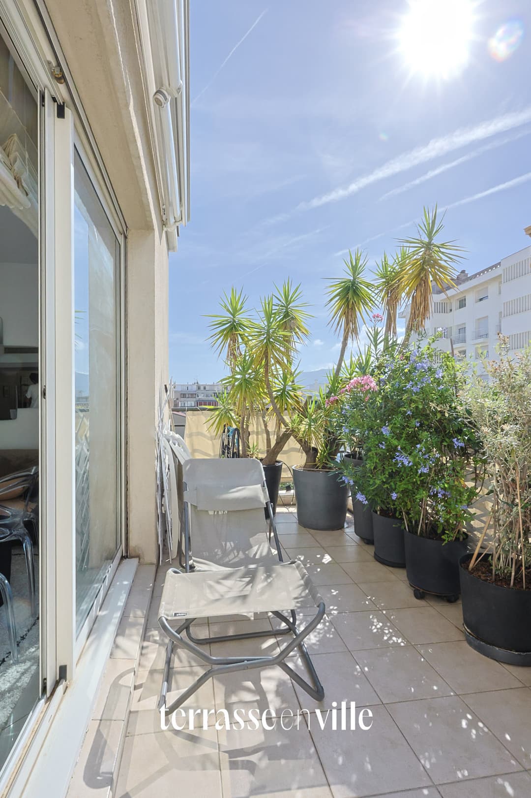 PARADIS MERMOZ - T4 - 103M2 - TERRASSE- BOX FERME - 570 000€