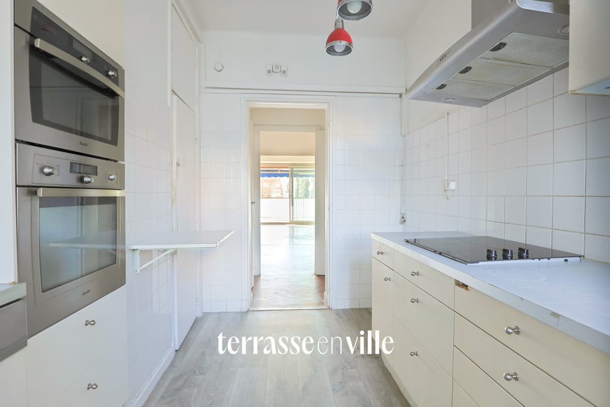 EXCLUSIVITÉ CARRÉ D’OR T3 TERRASSE GARAGE EN SUS 350 000 € - 6
