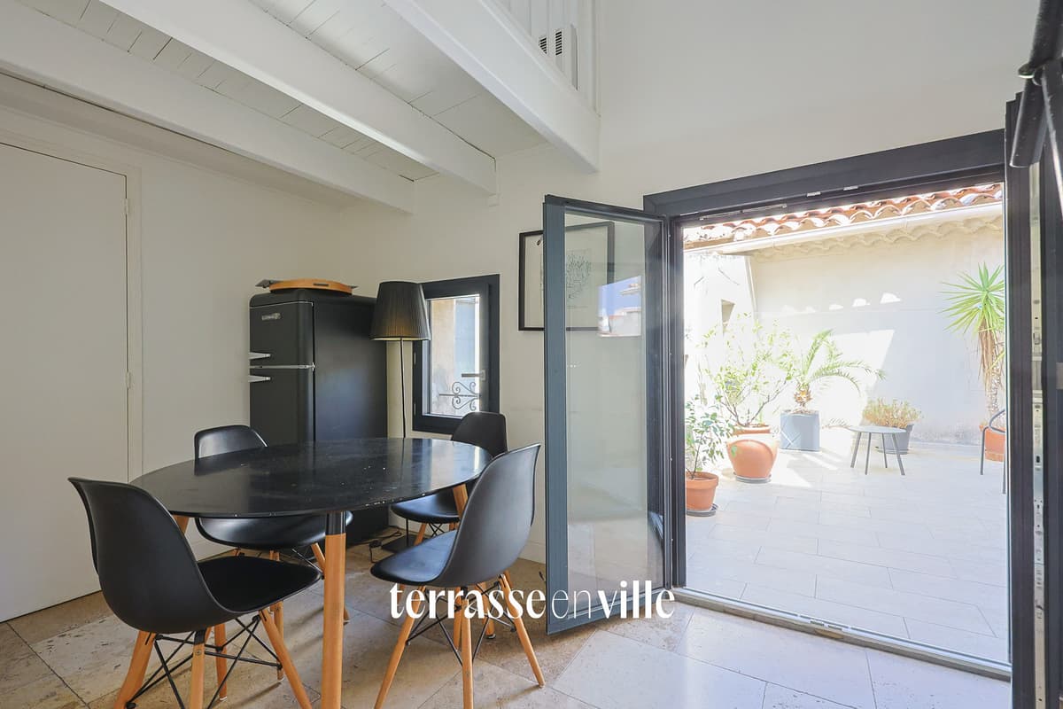 EXCLUSIVITE - VIEUX-PORT / HÔTEL DE VILLE - DERNIER ETAGE - T2 - 55m2 - TERRASSE - 290 000€ - 4