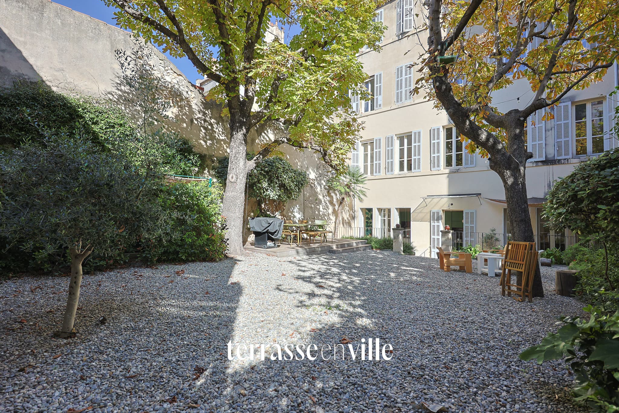 VAUBAN 269 M2 D’EXCEPTION, L’ESPRIT HÔTEL PARTICULIER AVEC JARDIN - 3