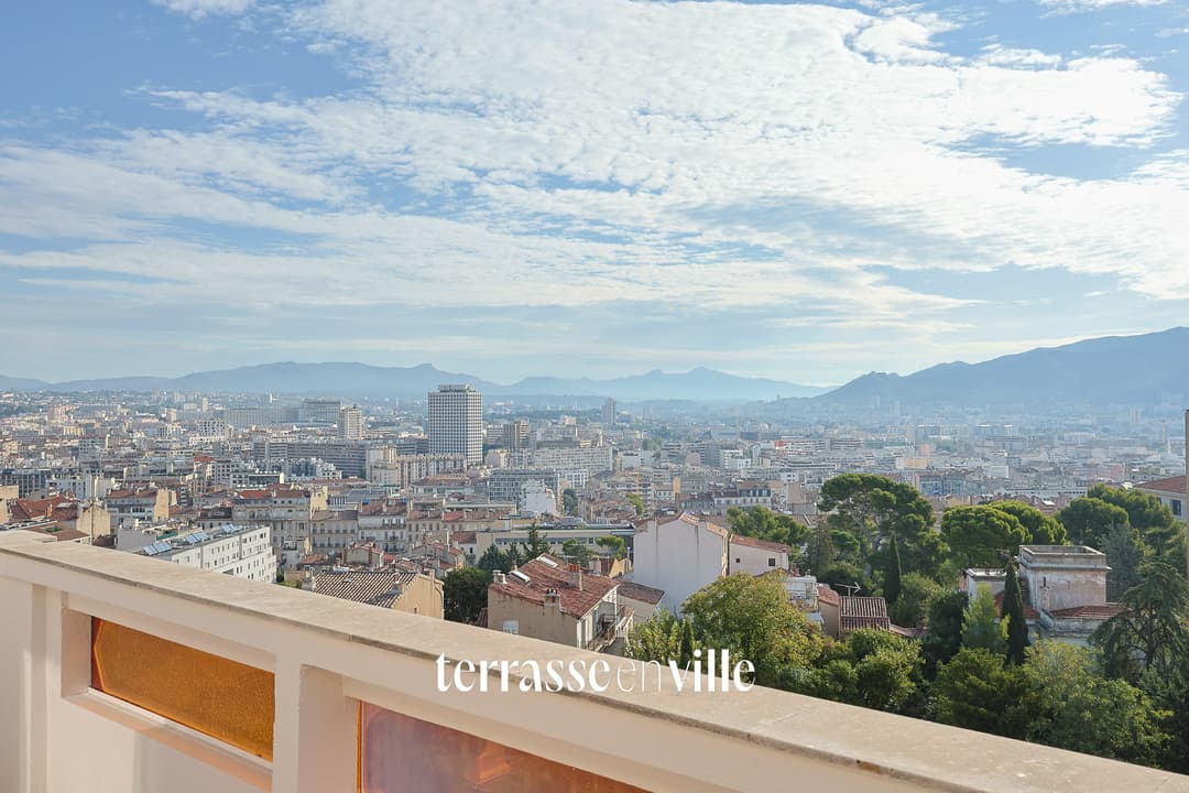 EXCLUSIVITE - VAUBAN / HAUT BRETEUIL T3 - 66m2 - TERRASSE - VUE - BOX EN SUS - 450 000€
