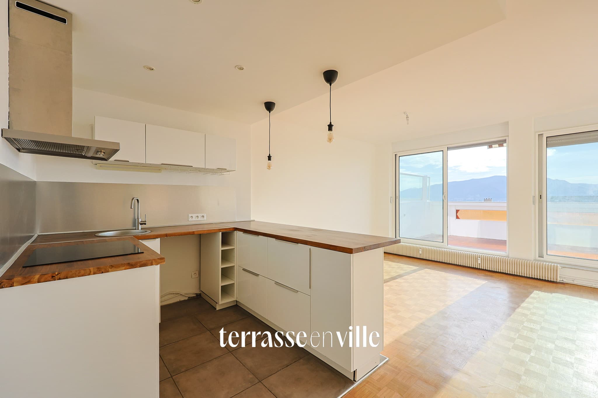 EXCLUSIVITE - VAUBAN / HAUT BRETEUIL T3 - 66m2 - TERRASSE - VUE - BOX EN SUS - 450 000€ - 7