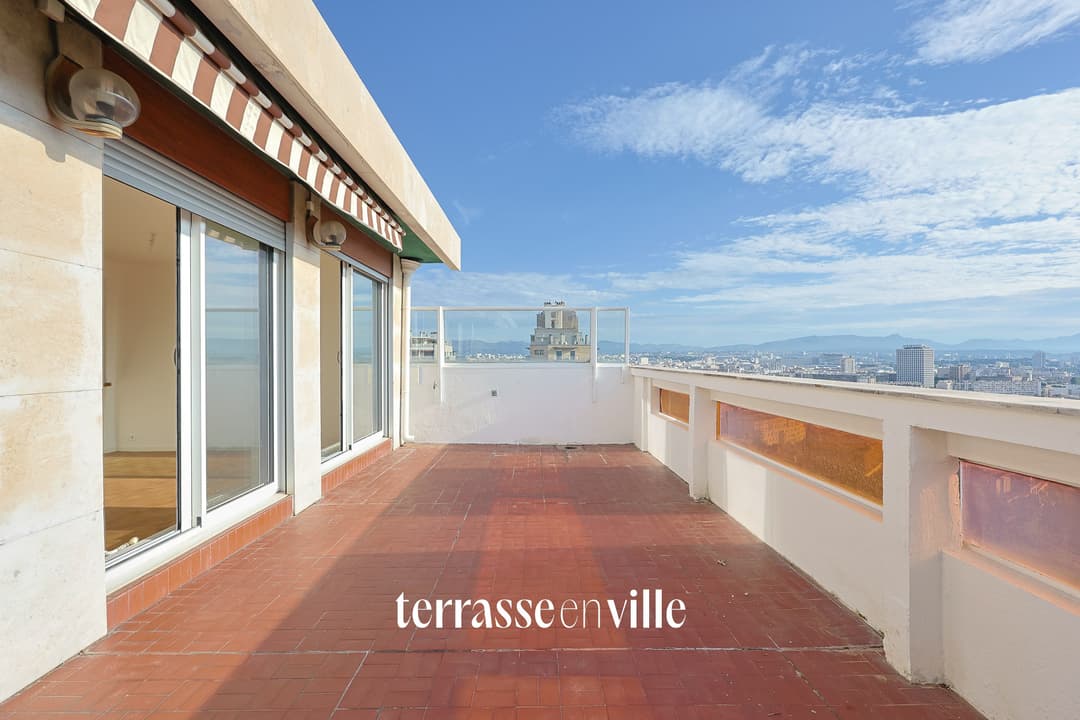 EXCLUSIVITE - VAUBAN / HAUT BRETEUIL T3 - 66m2 - TERRASSE - VUE - BOX EN SUS - 450 000€