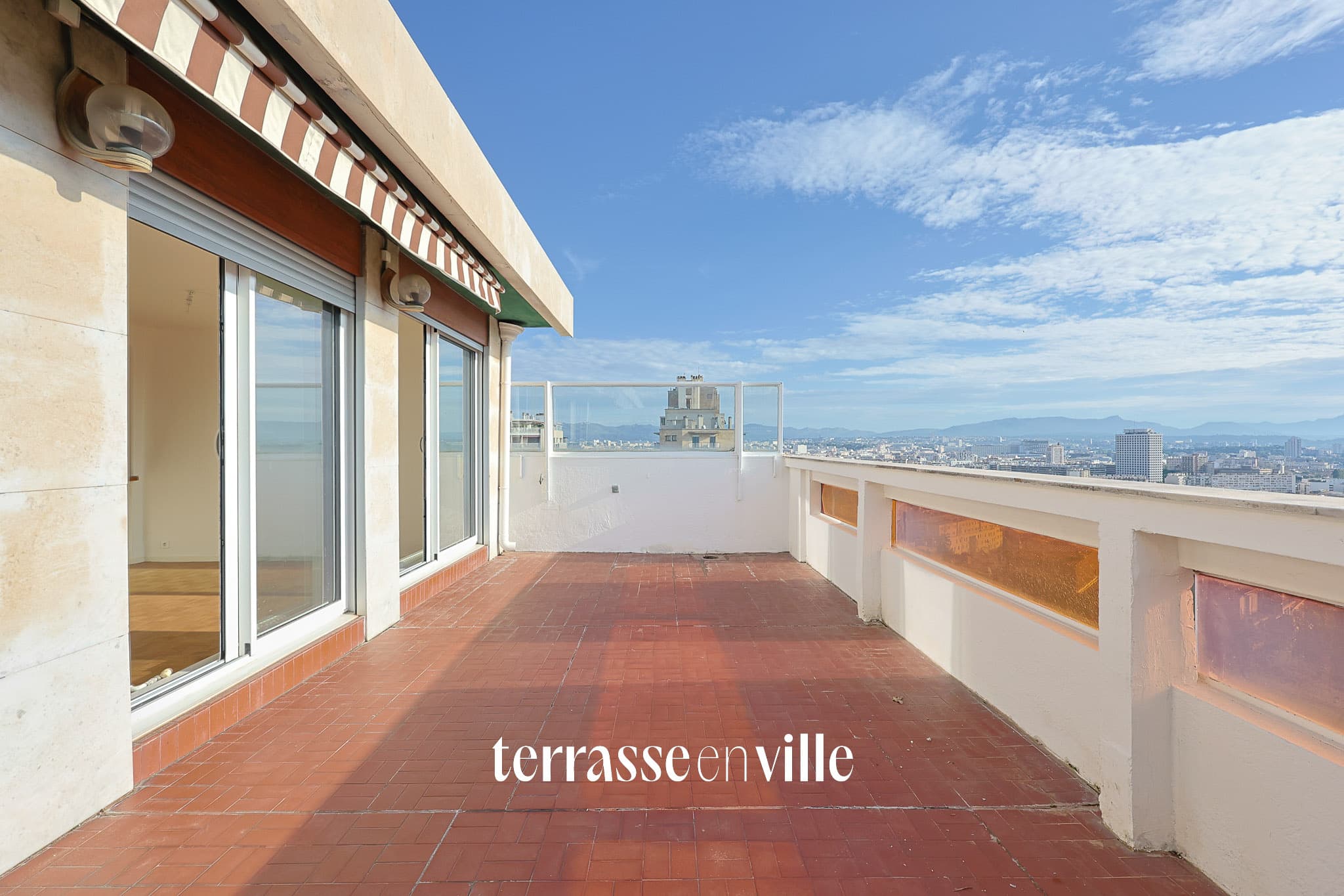 EXCLUSIVITE - VAUBAN / HAUT BRETEUIL T3 - 66m2 - TERRASSE - VUE - BOX EN SUS - 450 000€ - 1