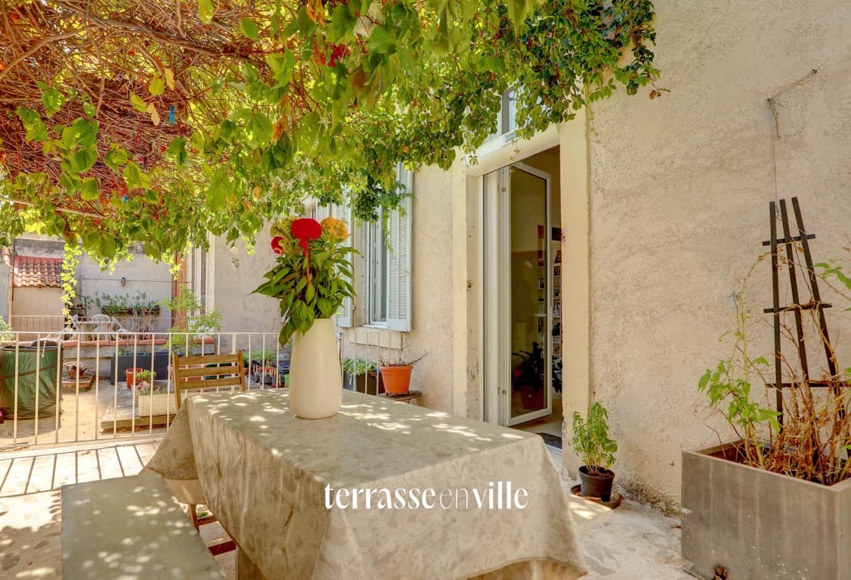 EXCLUSIVITÉ - ST CHARLES / ST LAZARE - 63 m2 - Terrasse 17 m2 - 220000€ - 3