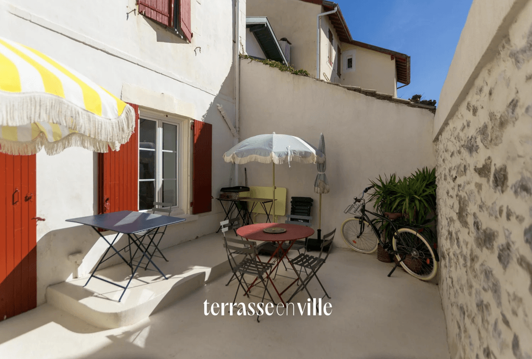 BIARRITZ - T3 - 77M2 - TERRASSE - 799 000 EUROS