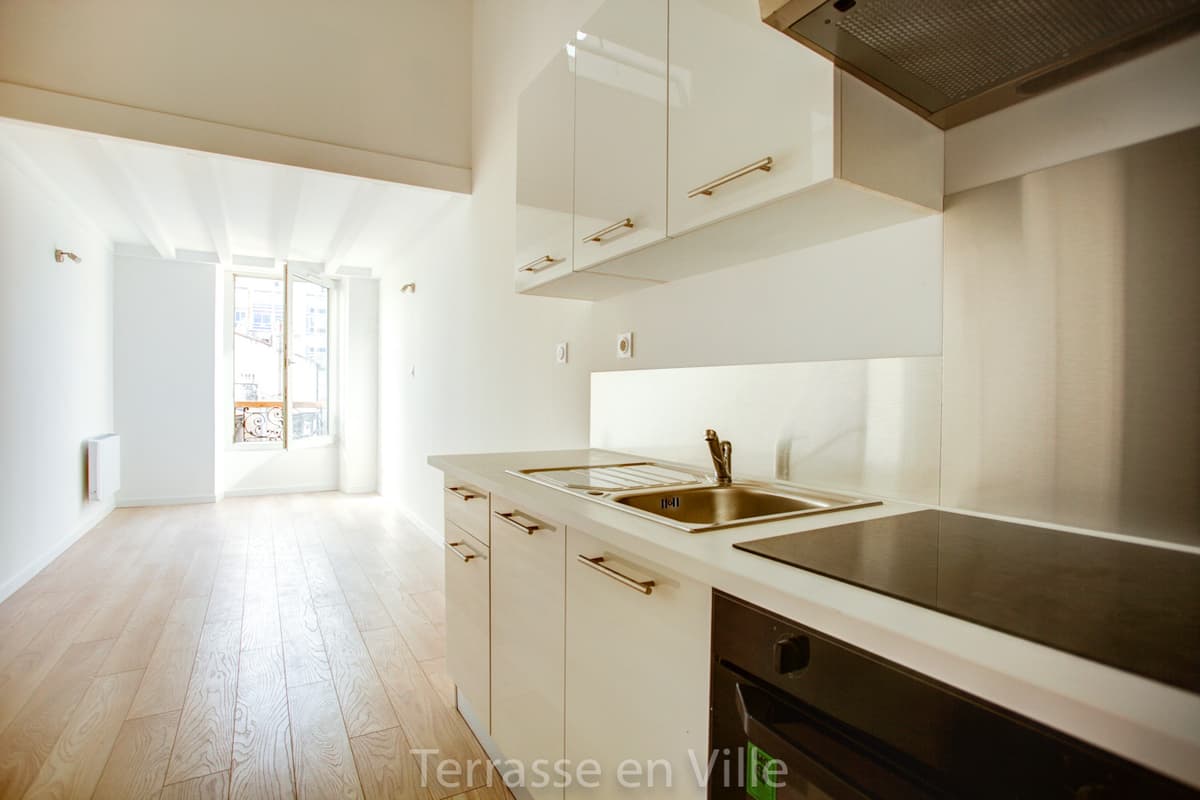 13006, Castellane, T3 Duplex / 981 €