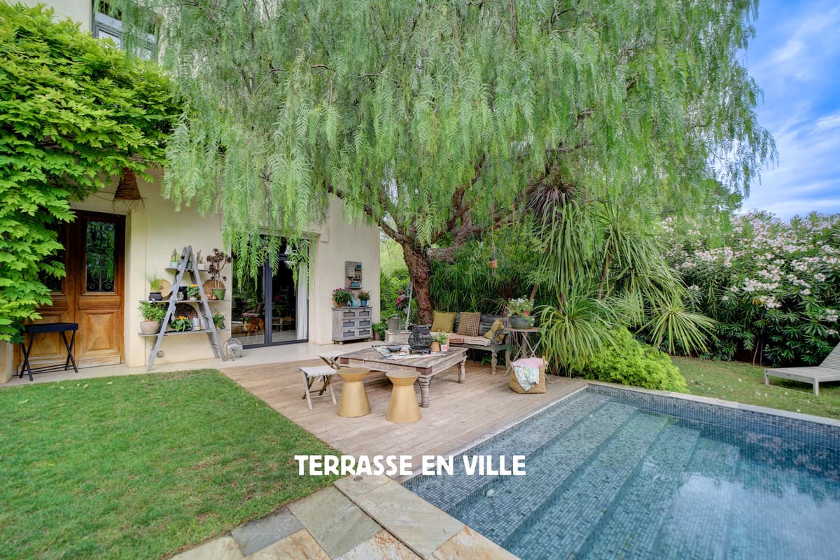 MARSEILLE 12è - SPLENDIDE BATISSE DU XIXè - 260M2 - JARDIN 700M2 - PISCINE - 1 690 000€ - 2