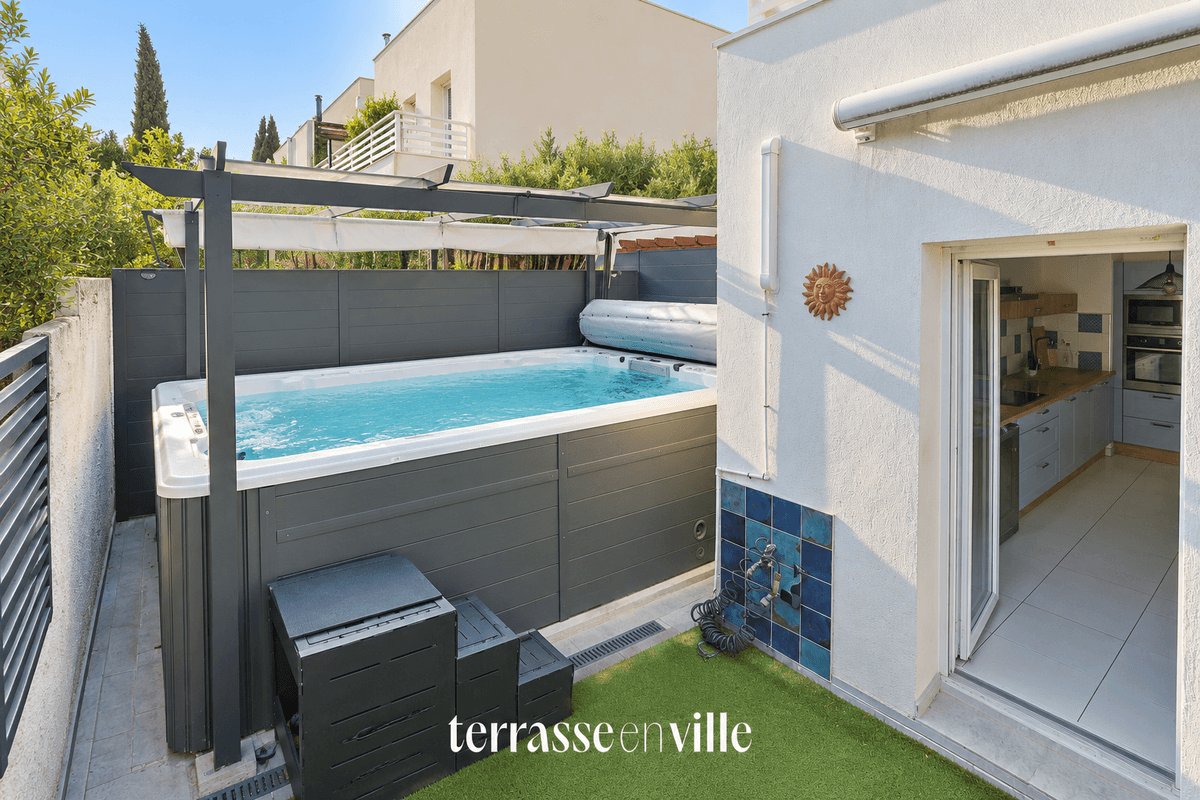 EXCLUSIVITE - MONTOLIVET / SAINT JULIEN - 13012 - MAISON - T4 - 89 M2 - JARDIN 33 m2 - GARAGE - 399 000 € - 1