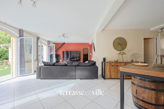 ALLAUCH - BASTIDE PROVENÇALE - 160 M2 - JARDIN - PISCINE - GARAGE - 750 000 € - 6