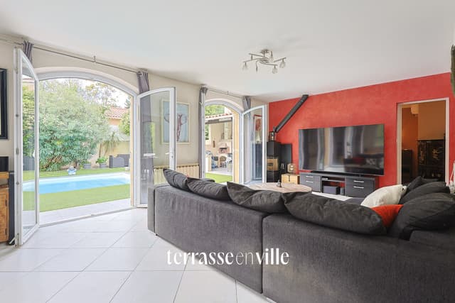 ALLAUCH - BASTIDE PROVENÇALE - 160 M2 - JARDIN - PISCINE - GARAGE - 750 000 € - 7