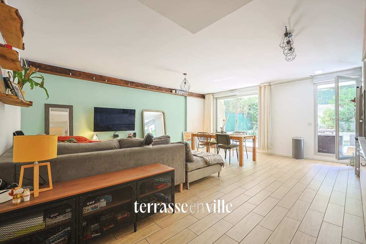 EXCLUSIVITE - CARRE D’OR - T3 - 72 M2 - JARDIN - 93 M2 - BOX - 420 000 € - 4
