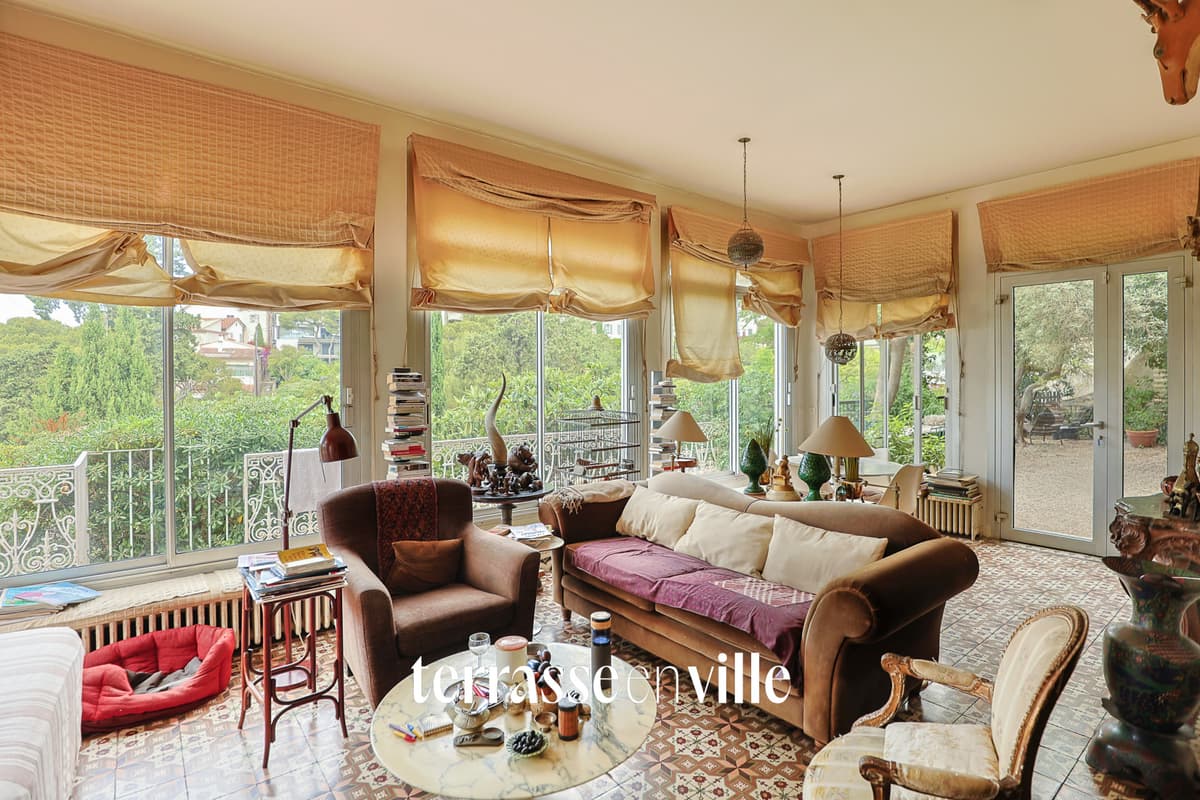ROUCAS BLANC MAISON VUE MER TERRASSES JARDIN - GARAGE - 2 400 000€ - 6