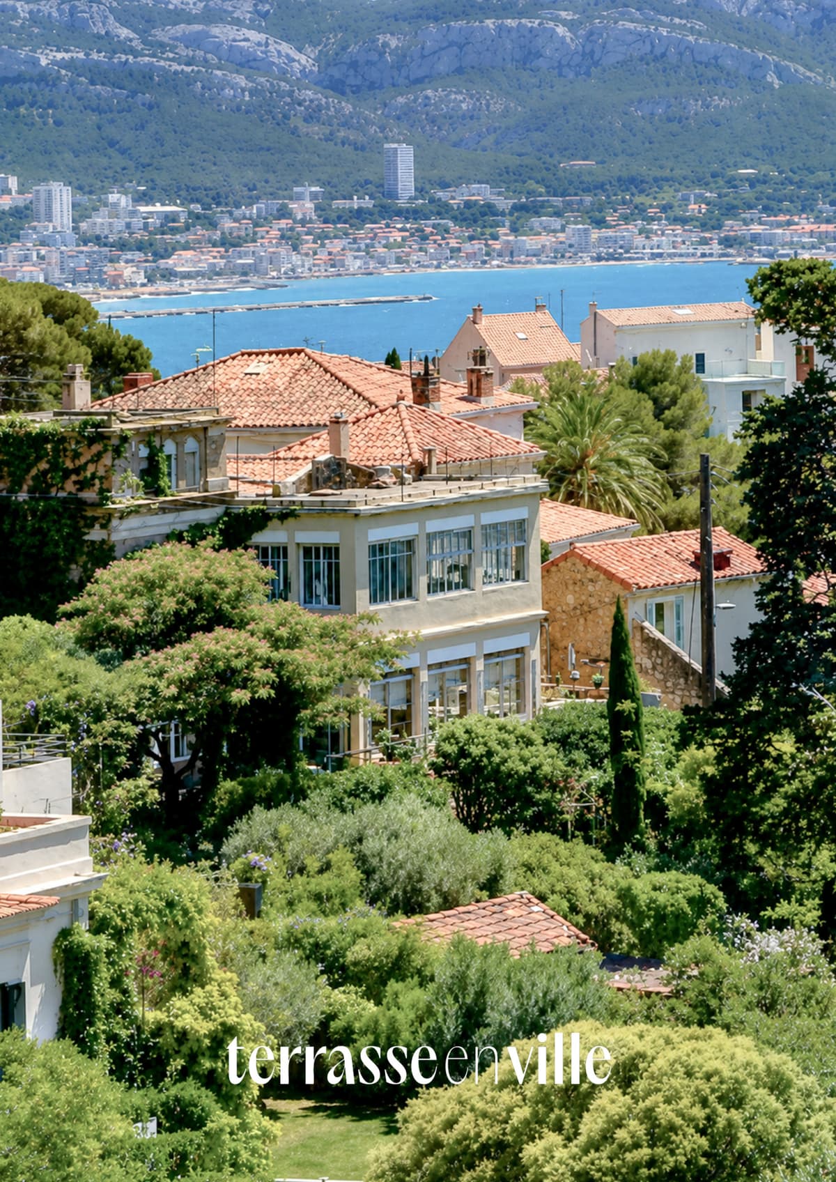 ROUCAS BLANC MAISON VUE MER TERRASSES JARDIN - GARAGE - 2 400 000€ - 4