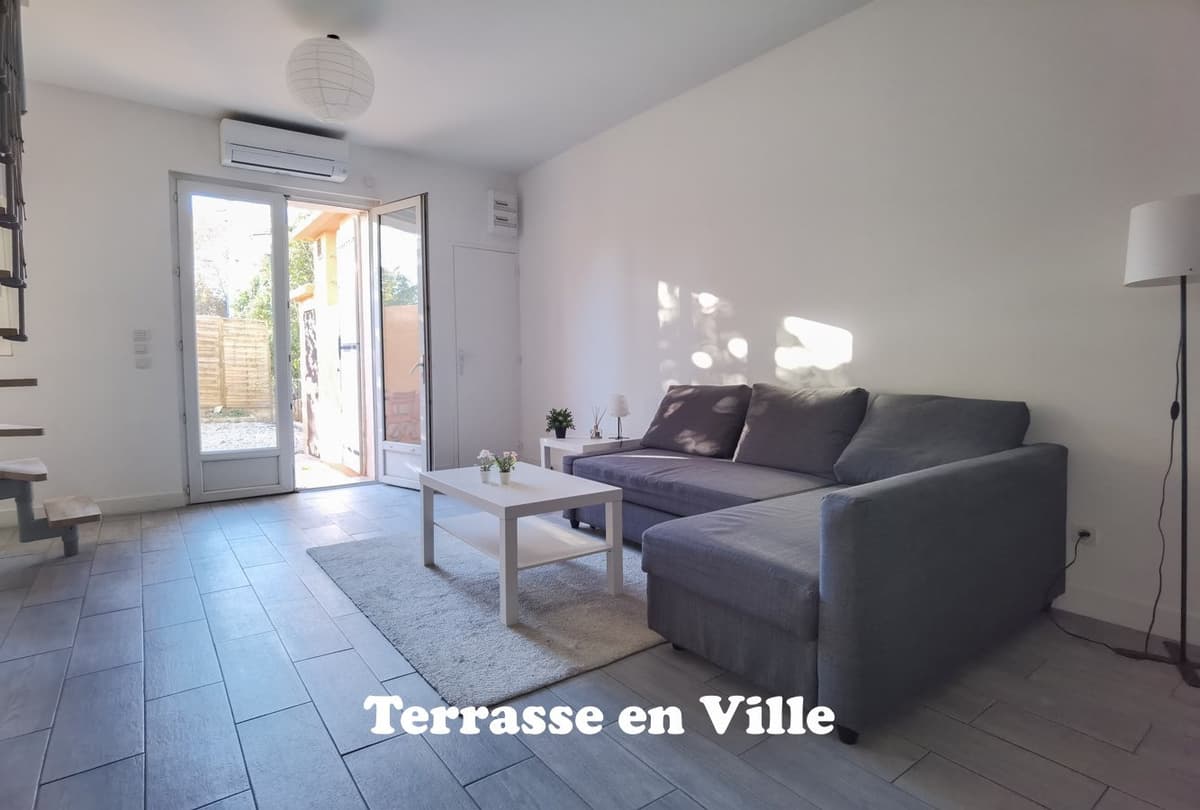 SAINT ANNE - MAISON DE VILLE MITOYENNE DUPLEX MEUBLÉE - TYPE 2 - JARDIN - 879€ - 5