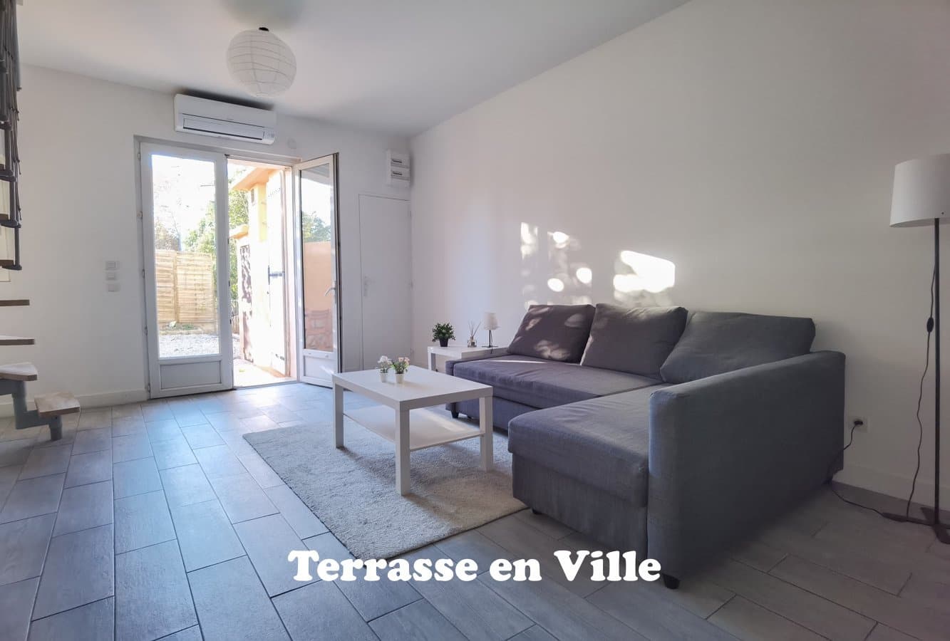 SAINT ANNE - MAISON DE VILLE MITOYENNE DUPLEX MEUBLÉE - TYPE 2 - JARDIN - 879€ - 5