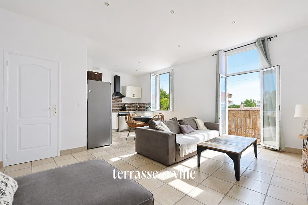 EXCLUSIVITE - MONTOLIVET - T3 - 54 M2 - BALCON - 199 000 €