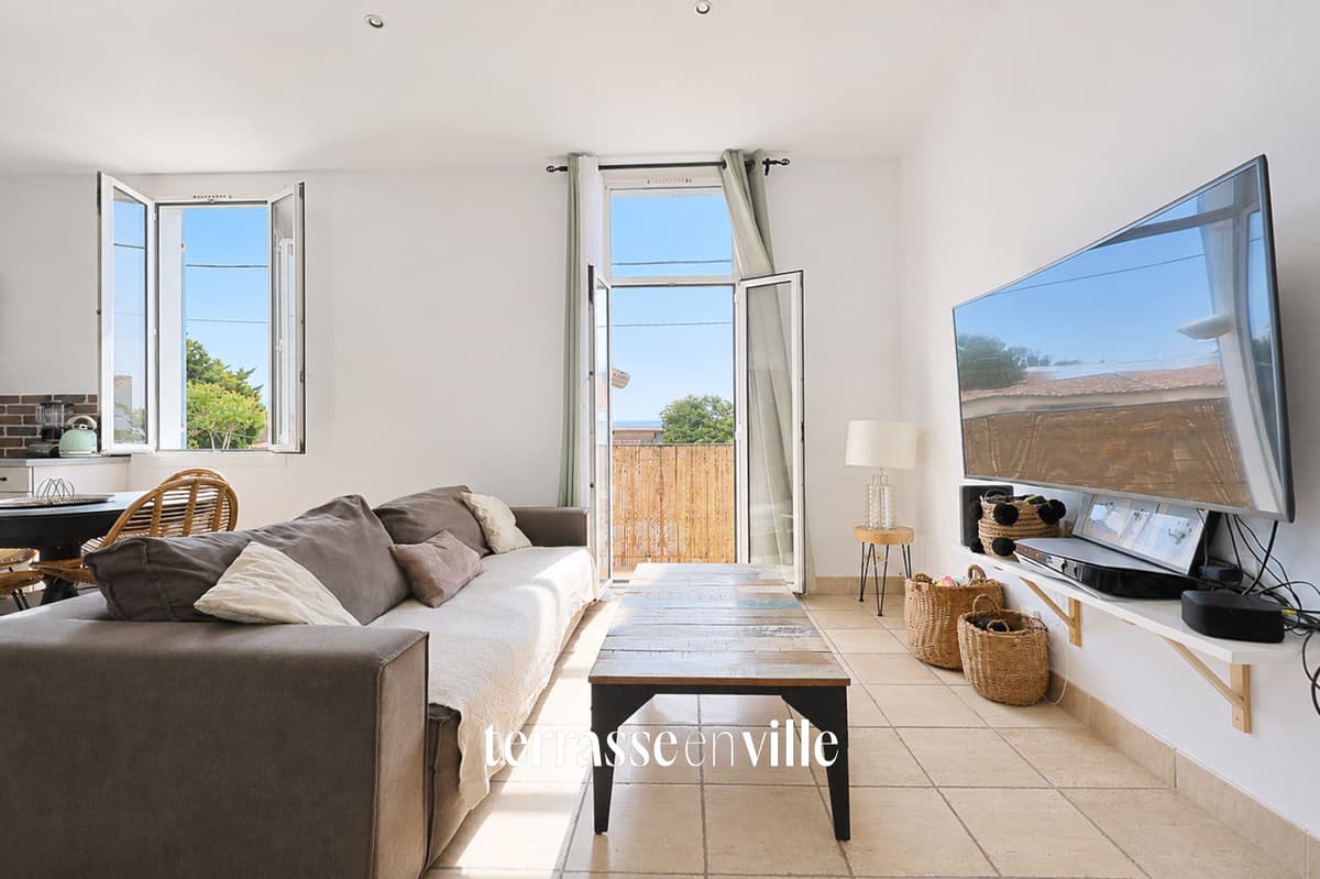 EXCLUSIVITE - MONTOLIVET - T3 - 54 M2 - BALCON - 199 000 €