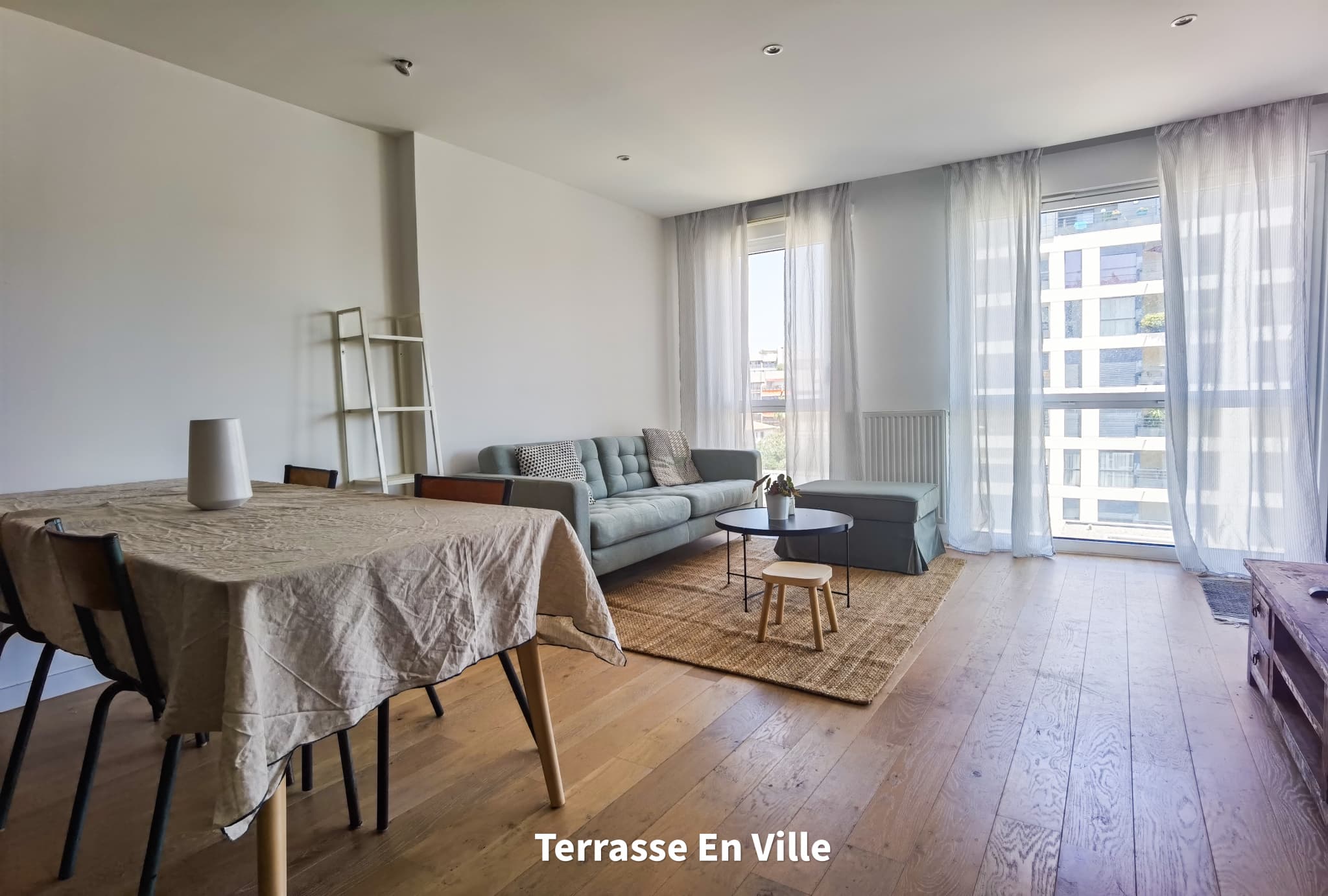 13006 / Castellane / T3 de 66m2 / Terrasse + parking / 1685€ - 3
