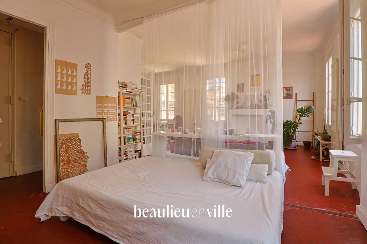 EXCLUSIVITÉ - OPERA VIEIUX PORT - T3/4 - DERNIER ETAGE - 449 000 EUROS - 6