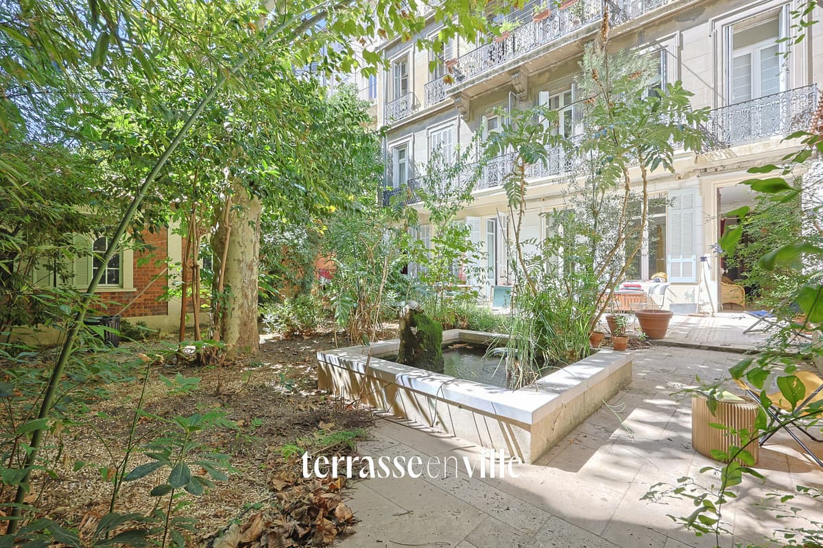 EXCLUSIVITÉ - CIND AVENUES / LONGCHAMP - DUPLEX T6 - JARDIN - 1 350 000 EUROS