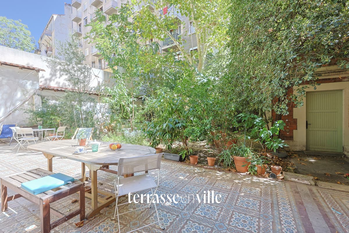 EXCLUSIVITÉ - CIND AVENUES / LONGCHAMP - DUPLEX T6 - JARDIN - 1 350 000 EUROS - 1