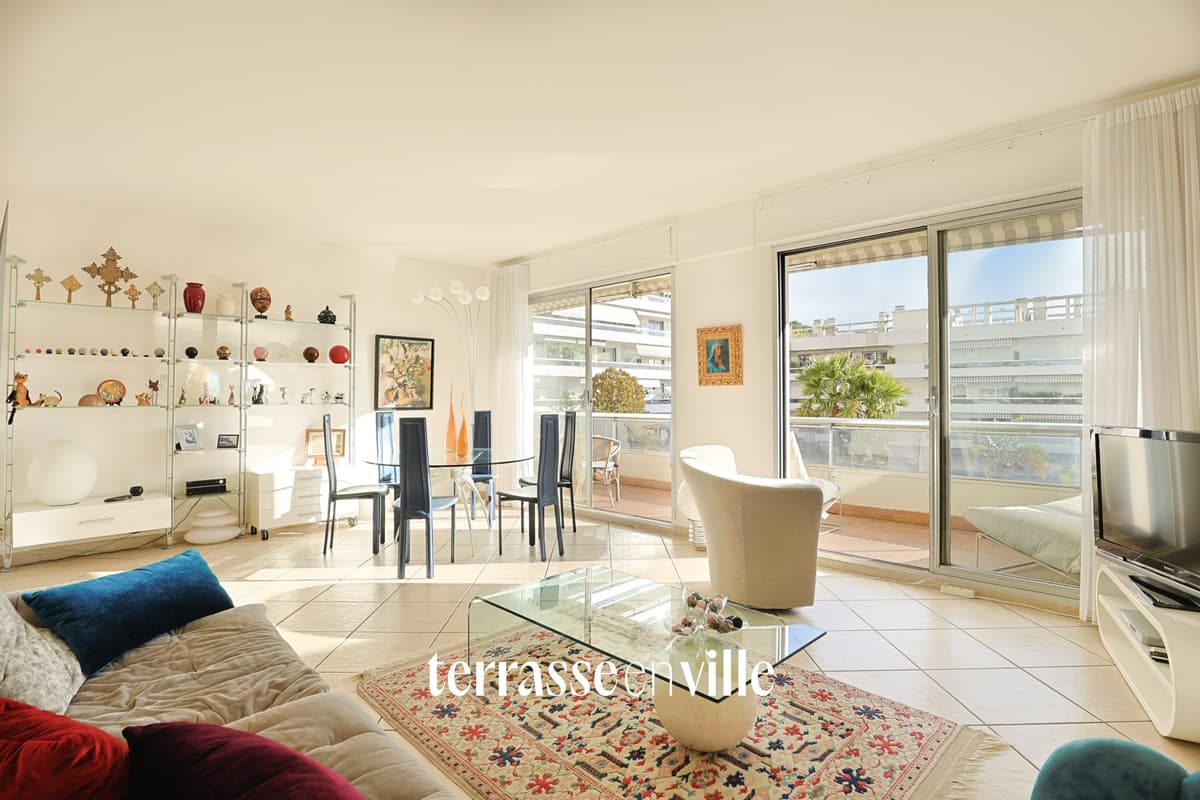 EXCLUSIVITE - CARRE D’OR - SUPER CADENELLE - T3 - 91m2 - TERRASSE - 450 000€ - 3
