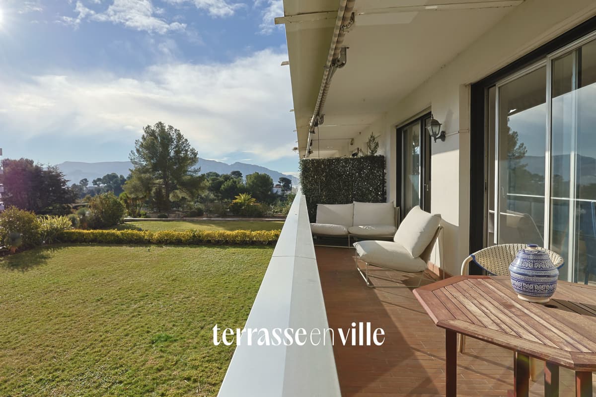 EXCLUSIVITE - CARRE D’OR - SUPER CADENELLE - T3 - 91m2 - TERRASSE - 450 000€ - 1