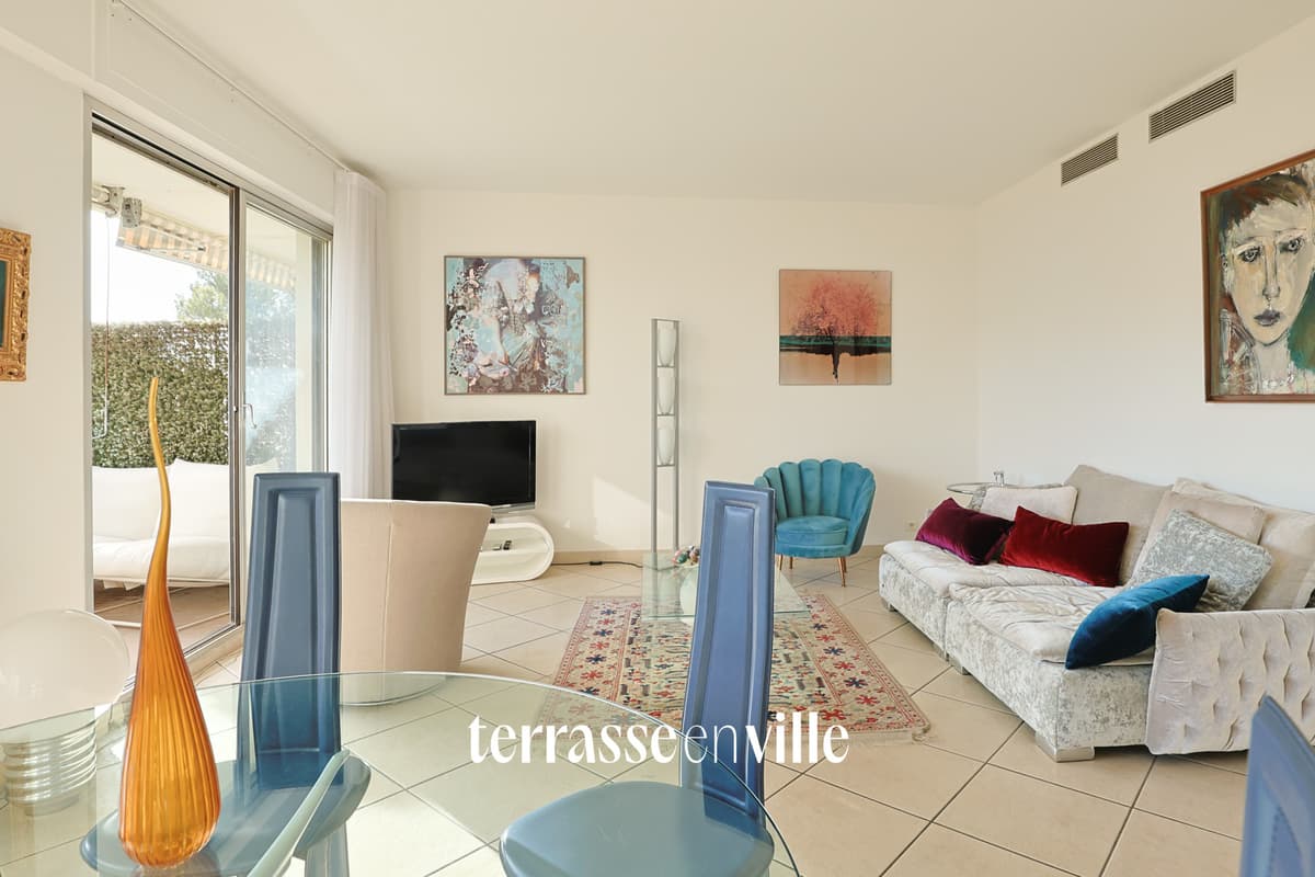 EXCLUSIVITE - CARRE D’OR - SUPER CADENELLE - T3 - 91m2 - TERRASSE - 450 000€ - 4