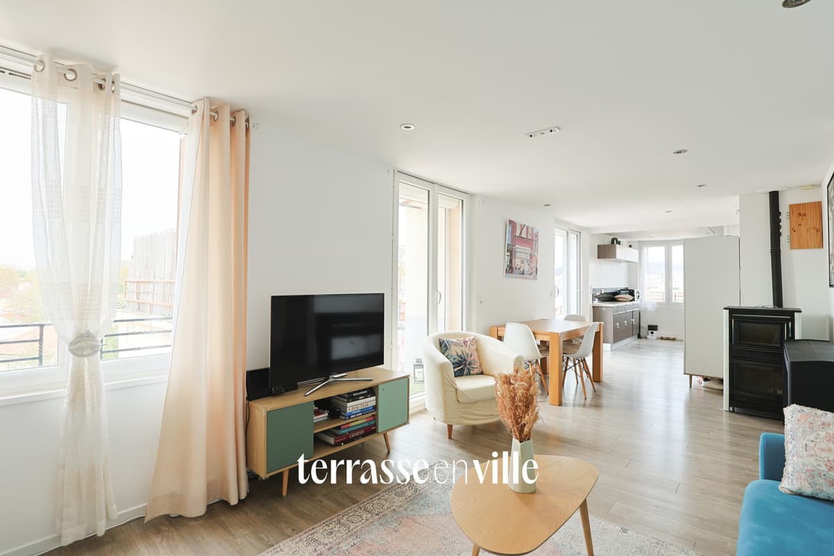 PONT DE VIVAUX / SAINTE-MARGUERITE APPARTEMENT T3 DERNIER ÉTAGE 68 m2 TERRASSES 70 m2 259 000 € - 4