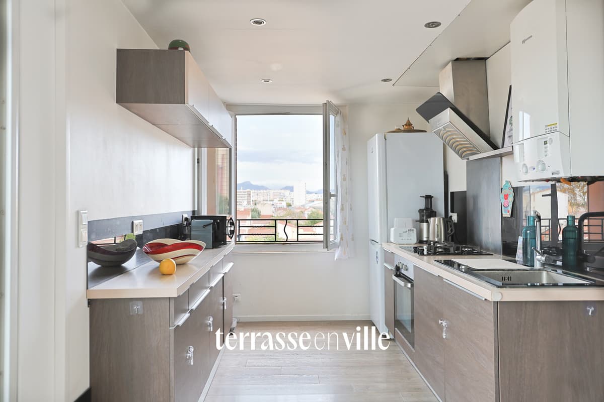PONT DE VIVAUX / SAINTE-MARGUERITE APPARTEMENT T3 DERNIER ÉTAGE 68 m2 TERRASSES 70 m2 259 000 € - 5