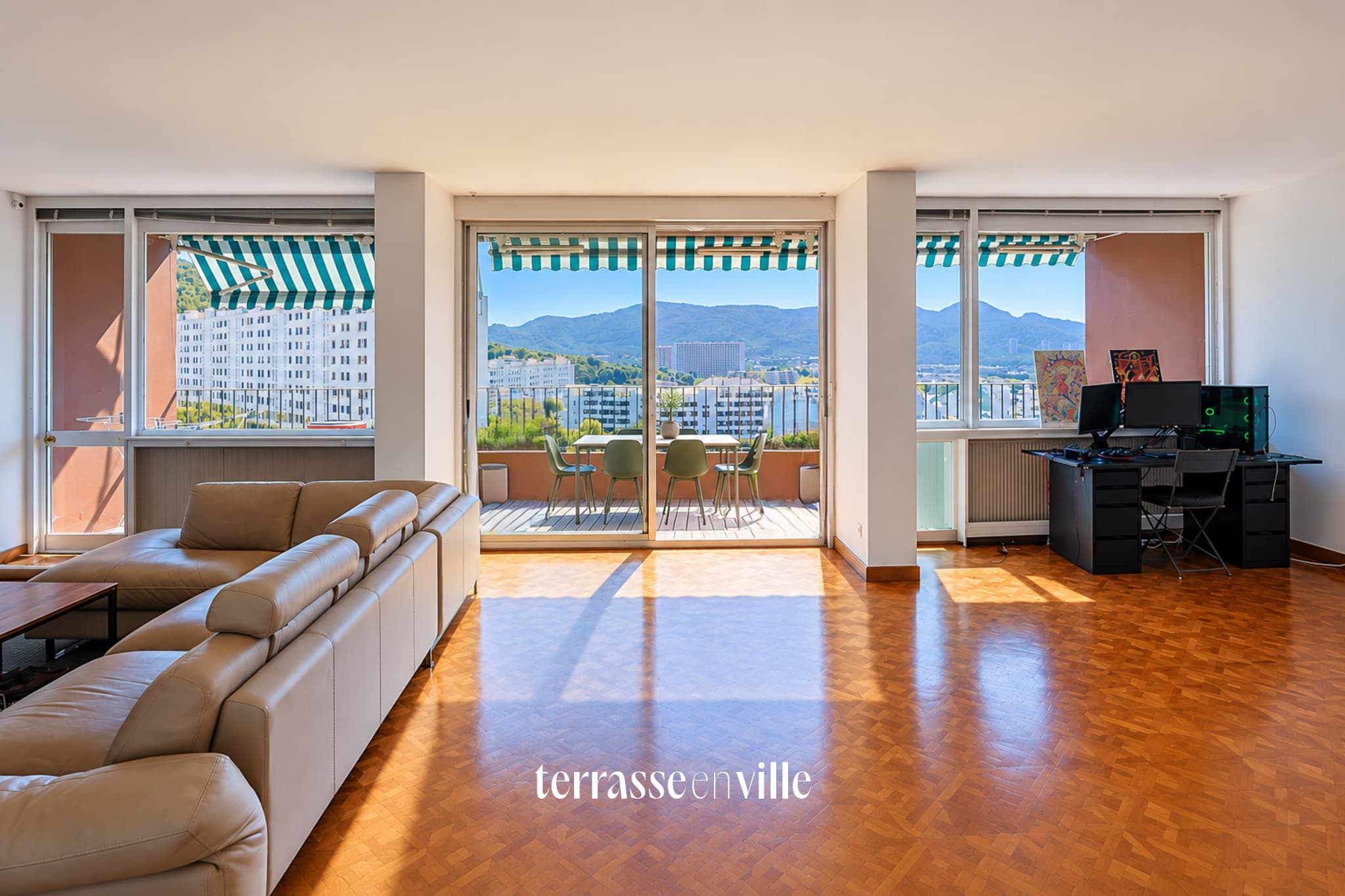 MAZARGUES - T4 - 111M2 - TERRASSE - VUE - GARAGE - 318 000€ - 1