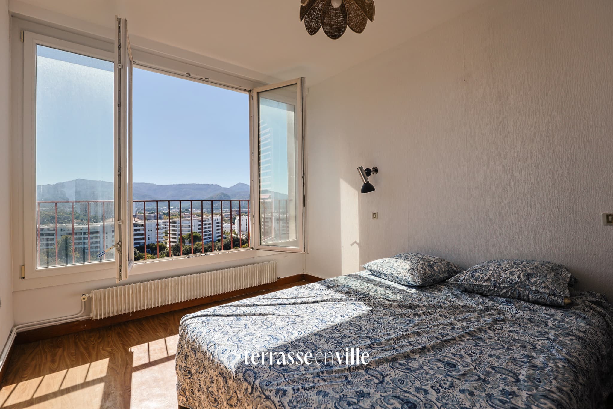 MAZARGUES - T4 - 111M2 - TERRASSE - VUE - GARAGE - 318 000€ - 6
