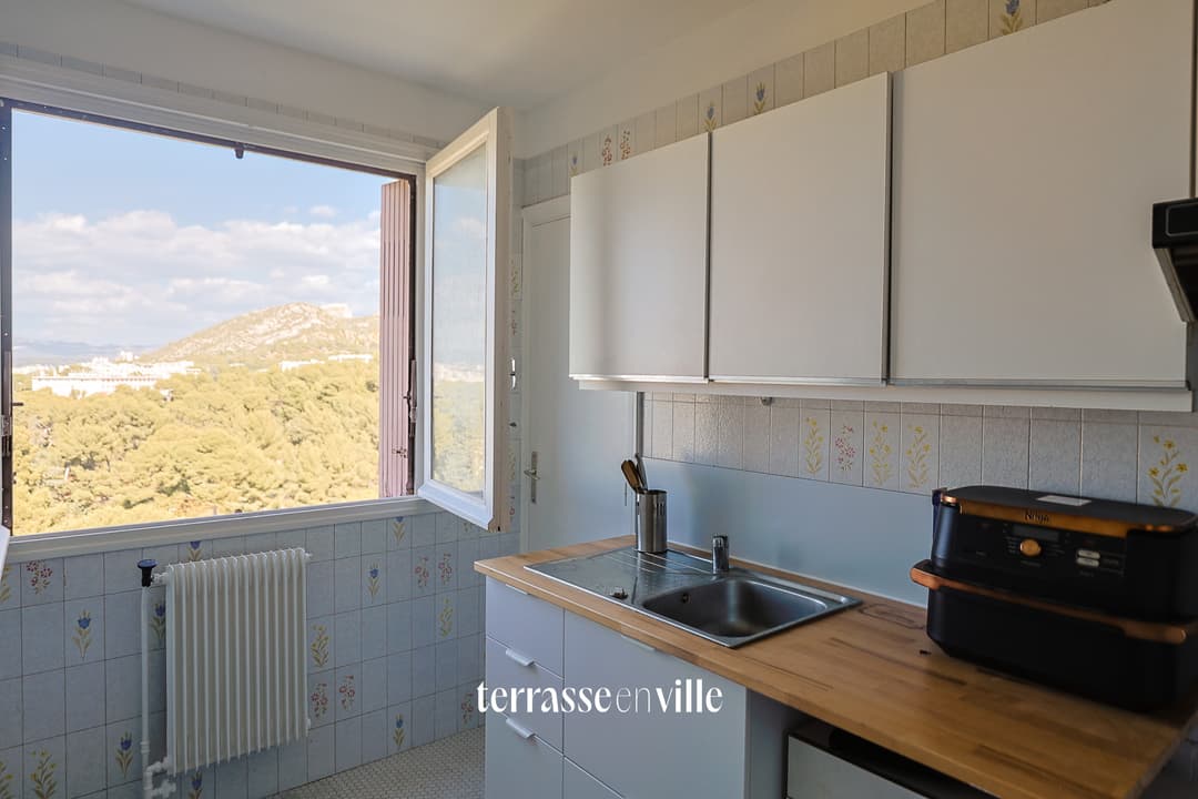 MAZARGUES - T4 - 111M2 - TERRASSE - VUE - GARAGE EN SUS - 299 000€