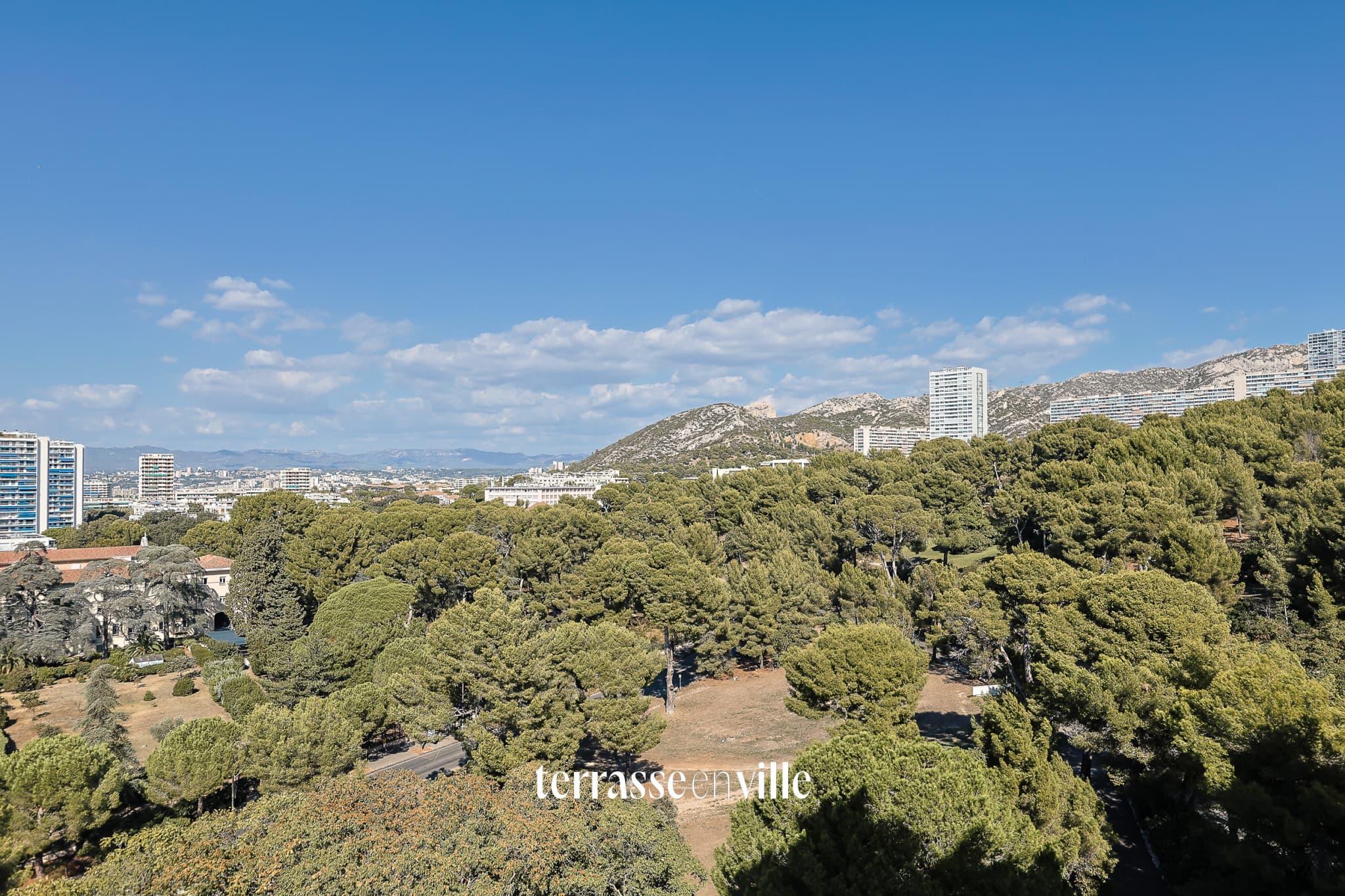 MAZARGUES - T4 - 111M2 - TERRASSE - VUE - GARAGE - 318 000€ - 4