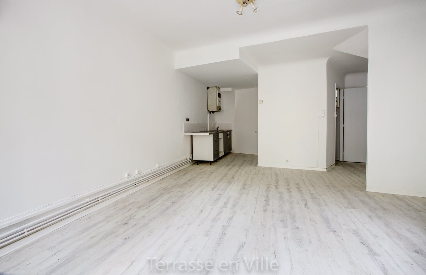13005 - CAMAS - MAISON DUPLEX T2 - 655 €