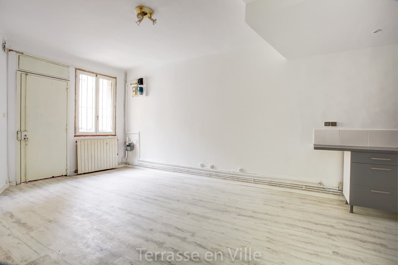 13005 - CAMAS - MAISON DUPLEX T2 - 655 € - 1