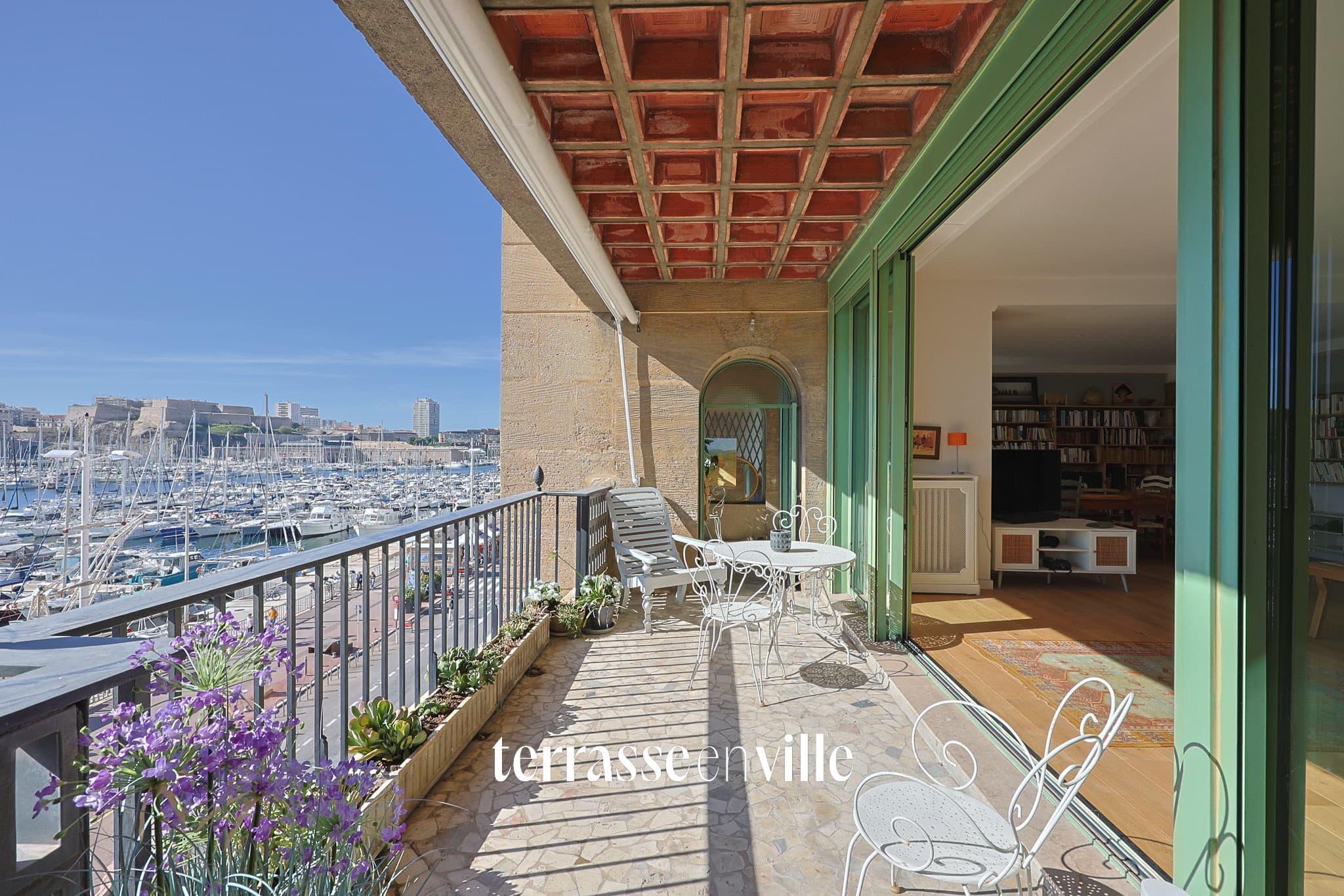 VIEUX PORT T4 150 M2 - TERRASSE - VUE NOTRE DAME DE LA GARDE - 1 550 000 € - 6