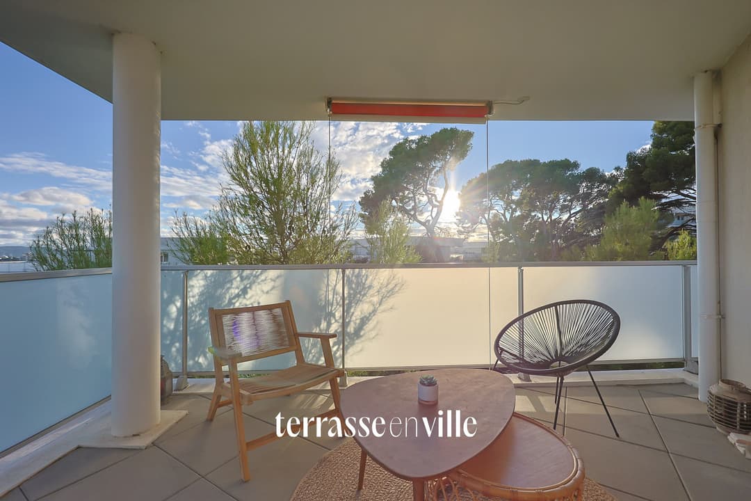 ST MITRE - APPARTEMENT T4 - 86M2 - TERRASSE 25M2 - DOUBLE BOX
