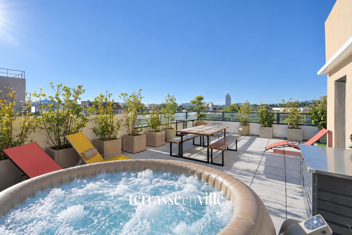 LA CAPELETTE - APPARTEMENT T3 - DERNIER ETAGE - TERRASSES - PARKING - 285 000€ - 3