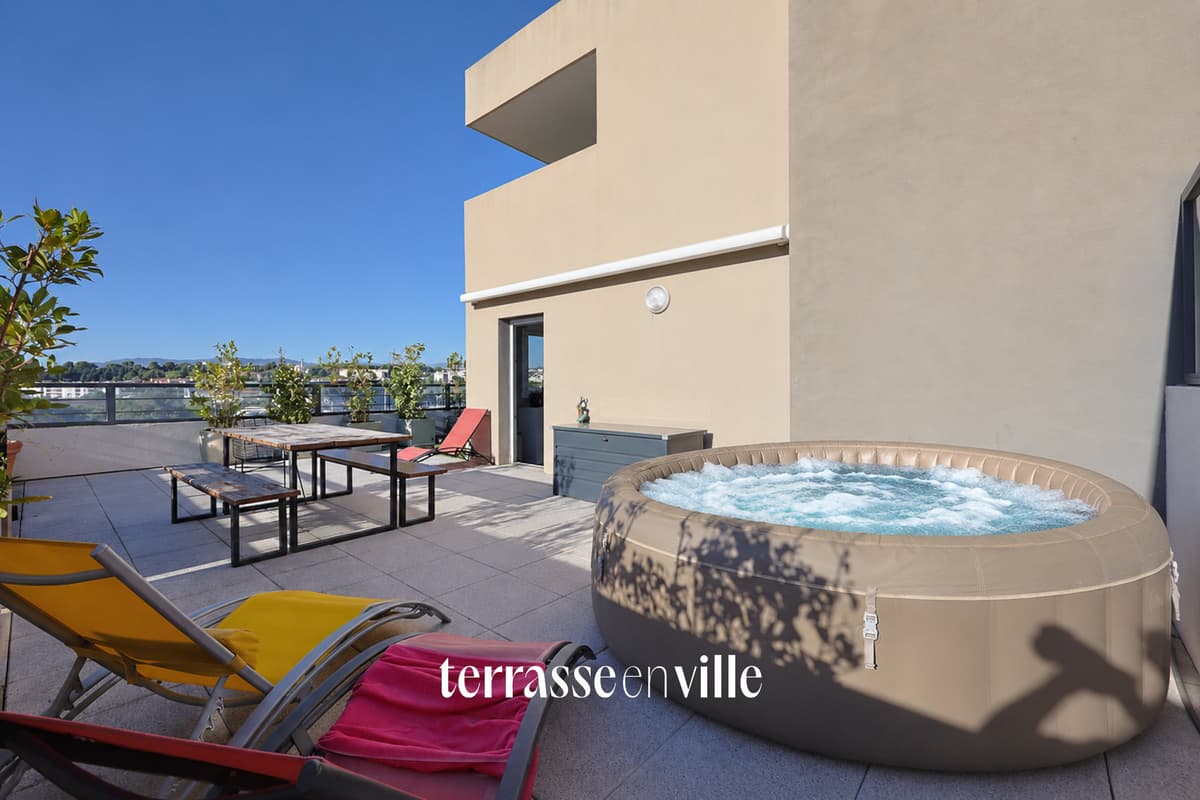 LA CAPELETTE - APPARTEMENT T3 - DERNIER ETAGE - TERRASSES - PARKING - 285 000€ - 2