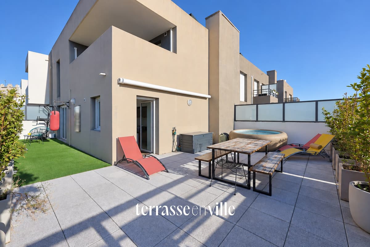 LA CAPELETTE - APPARTEMENT T3 - DERNIER ETAGE - TERRASSES - PARKING - 285 000€ - 1