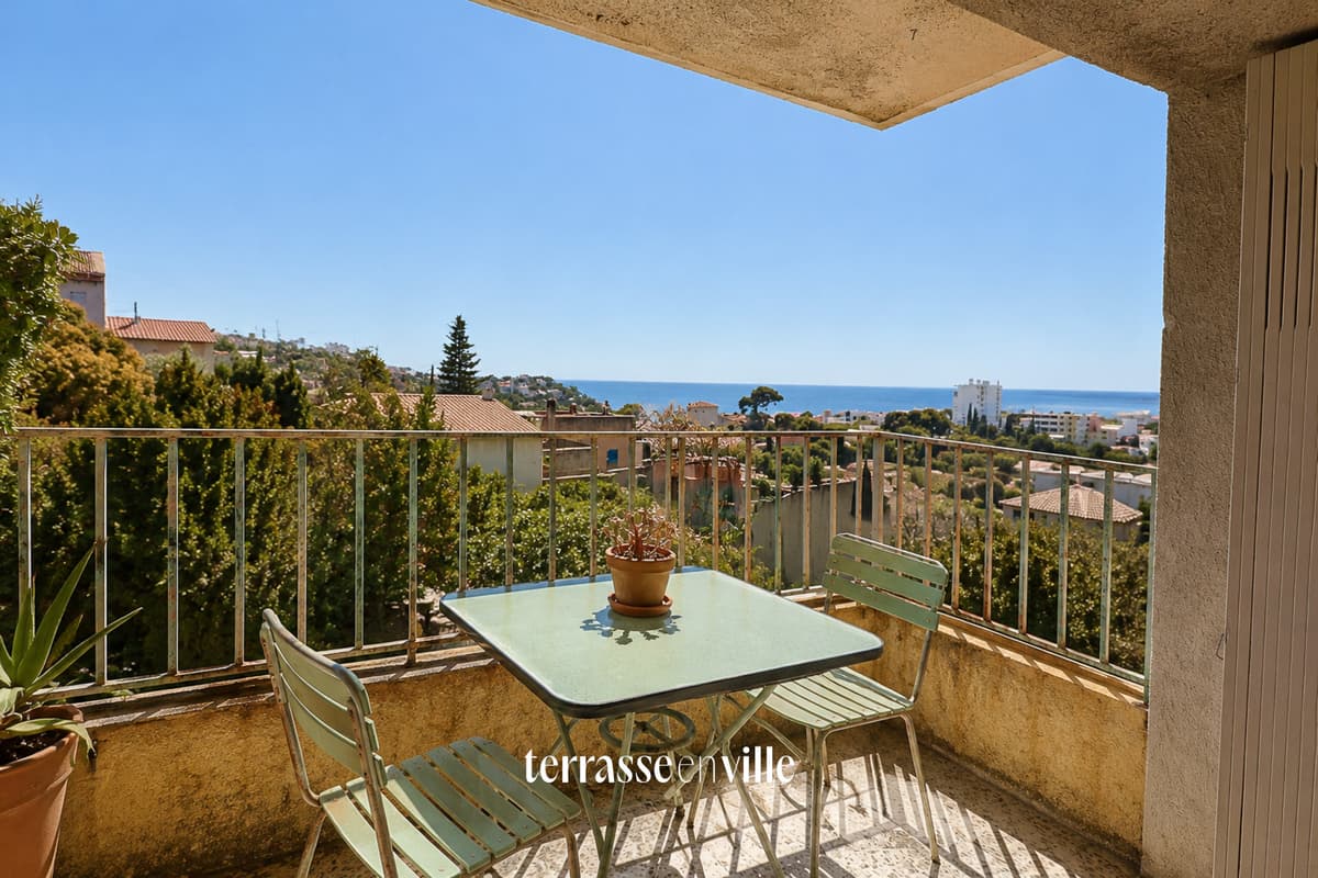 SOUS OFFRE - EXCLUSIVITÉ - ROUCAS BLANC - T3 - BALCON - CAVE - 380 000€ - 1