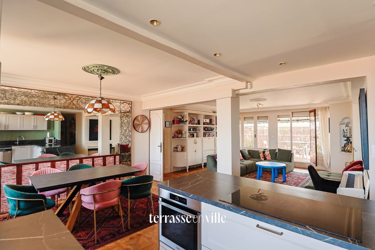 EXCLUSIVITE - LA JOLIETTE - T5 112m2 - TERRASSE - BALCON VUE MER PANORAMIQUE - DOUBLE BOX - 498 000€ - 7