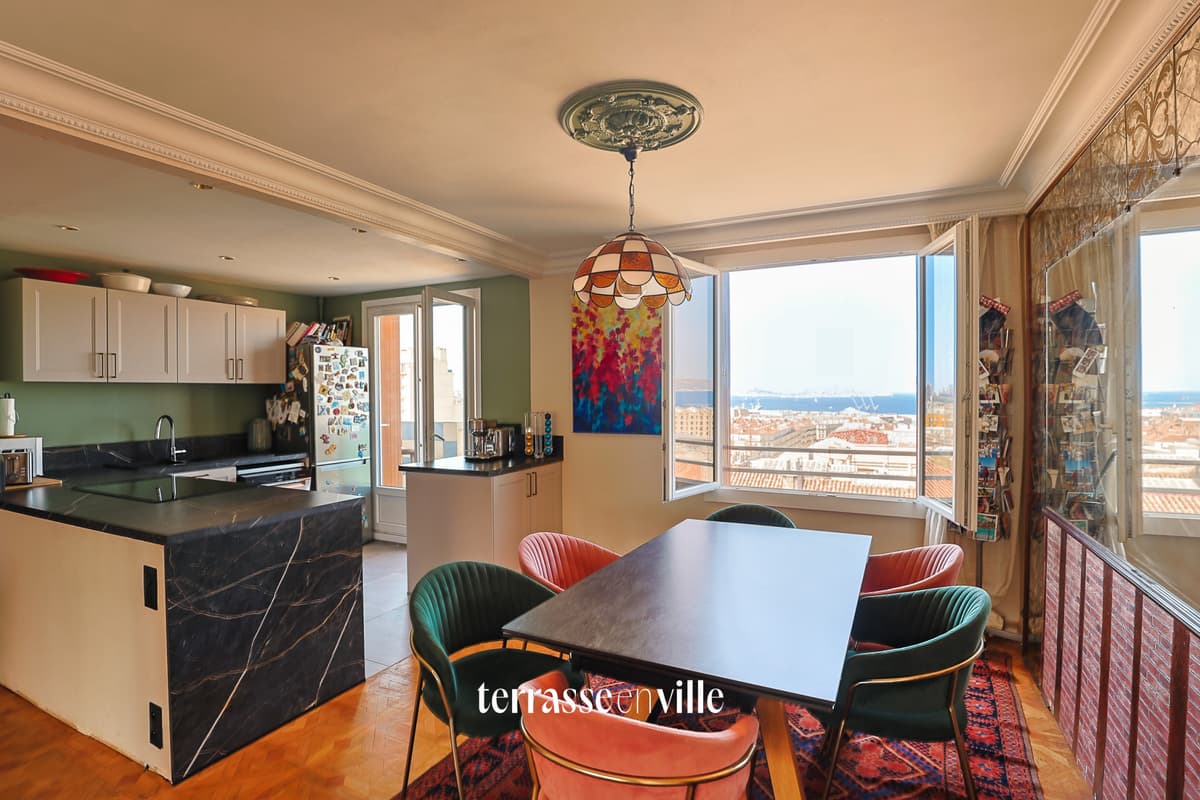 EXCLUSIVITE - LA JOLIETTE - T5 112m2 - TERRASSE - BALCON VUE MER PANORAMIQUE - DOUBLE BOX - 498 000€ - 6