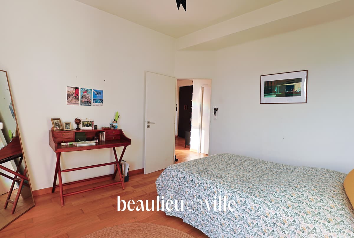 EXCLUSIVITE - VIEUX-PORT - T2 - BALCON - VUE - 230 000 € - 7